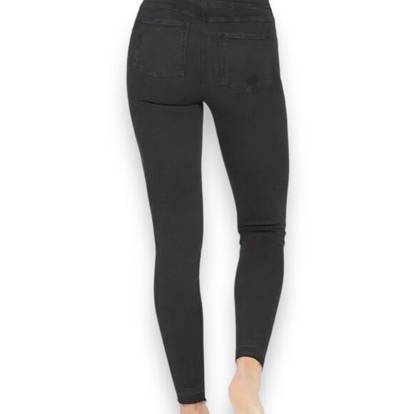Spanx Skinny Jeans Women's S Black Distressed Jeggings Raw Hem Casual Capsule - Picture 3 of 10